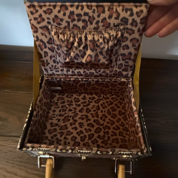 Cigar Handbag - Picture 4 of 5